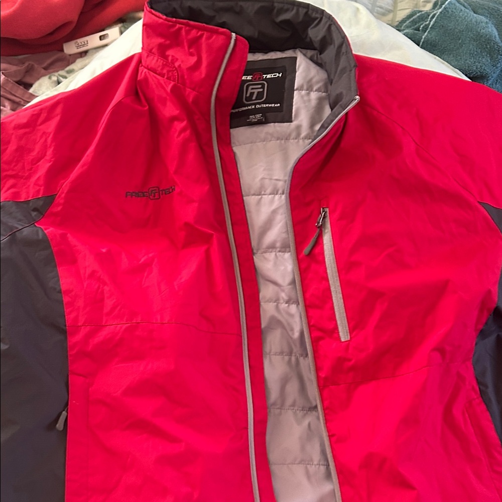 Free Tech Men's Red Ski Jacket